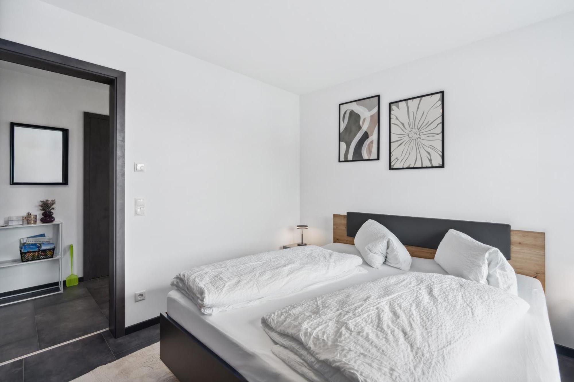Anytime - Penthouse Mit Terrasse Und Bergsicht Apartment Friedrichshafen Ngoại thất bức ảnh